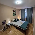 Modern Art Kredytowa-dzieci Do Lat 7 Nie Placa! * Varsó