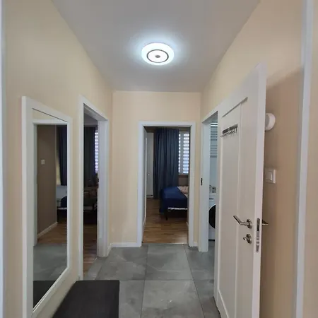 Modern Art Kredytowa-dzieci Do Lat 7 Nie Placa! アパート ワルシャワ