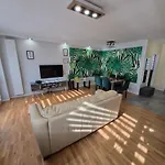 Modern Art Kredytowa-dzieci Do Lat 7 Nie Placa!